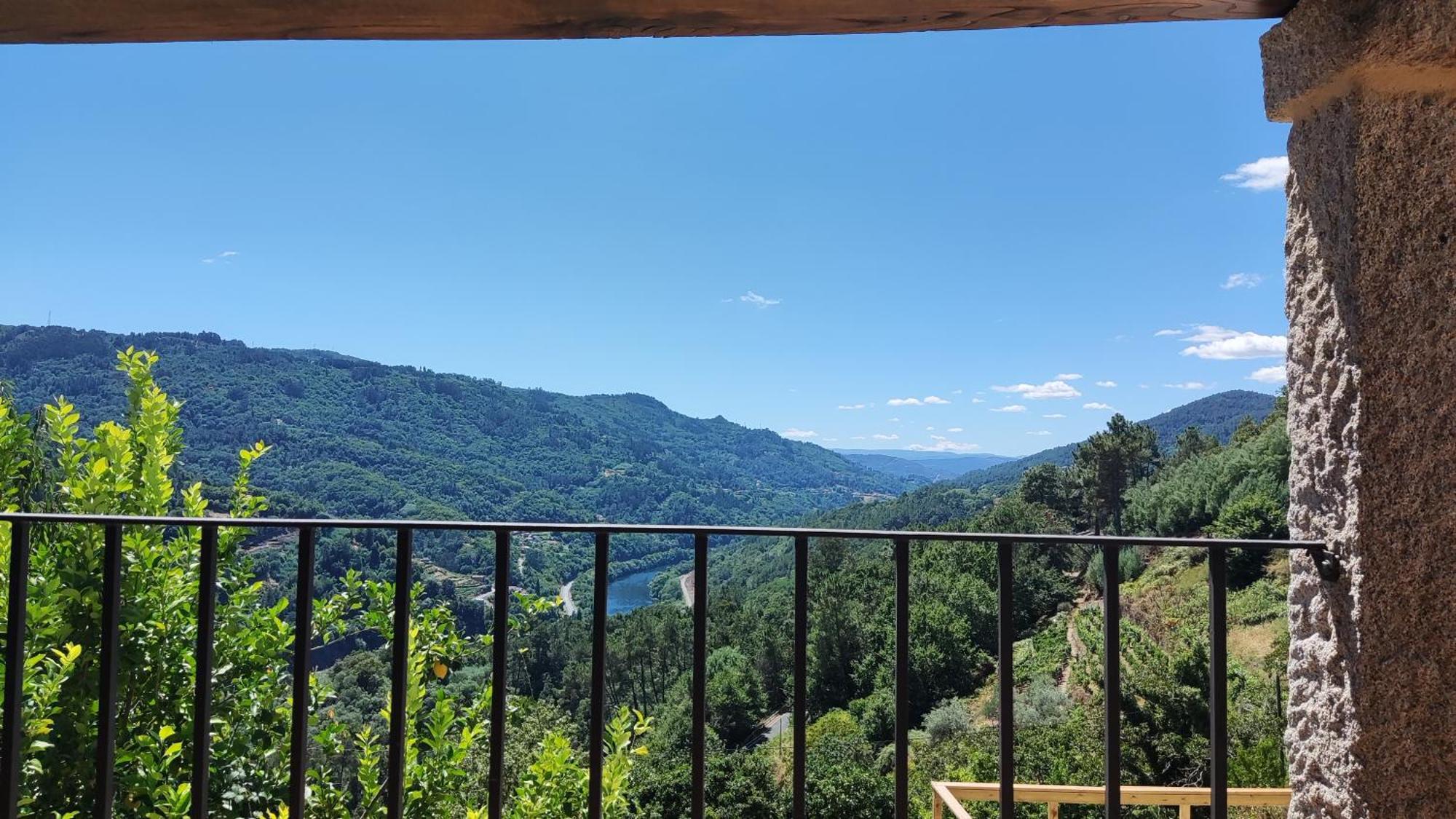 Xiravai-Ribeira Sacra Villa Peares Екстериор снимка